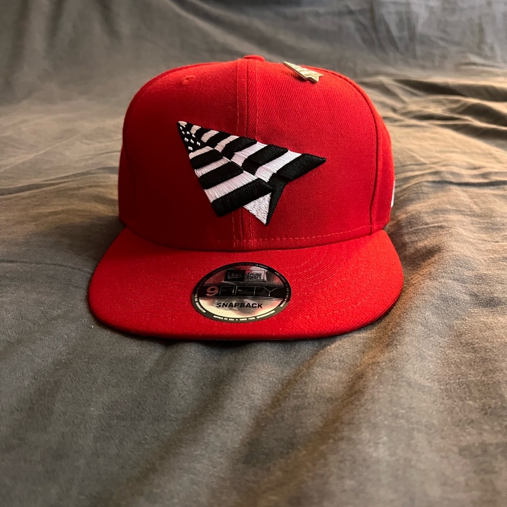 Red RocNation Paperplanes Snackback